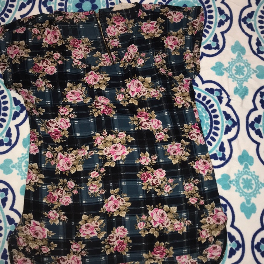 adorable plaid shirt with flowers and gold extras.
